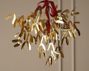 ETSY DESIGN AWARDS Brass Mistletoe & Pearl Bouquet Handcrafted Christmas Decor