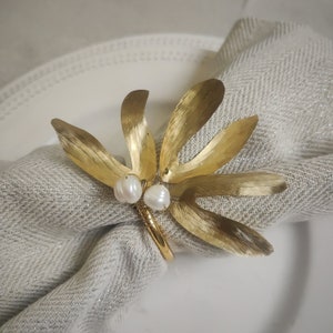 Gold Messing Perle Mistel Serviettenring, 21. Jahrestag Tischdekoration, Urlaub Tischdekoration, Gold Serviettenringe, Hochzeit Serviettenringe