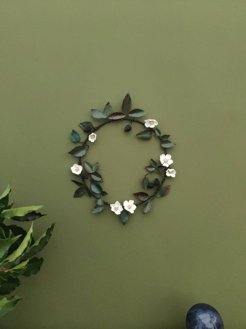 Blackberry Blossom Summer Tole Wreath, Festive Flower Wreath, Festive