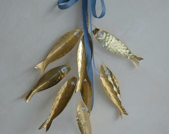 Sardine Fish Sea Door Hanger: Handcrafted Metal Wall Decor