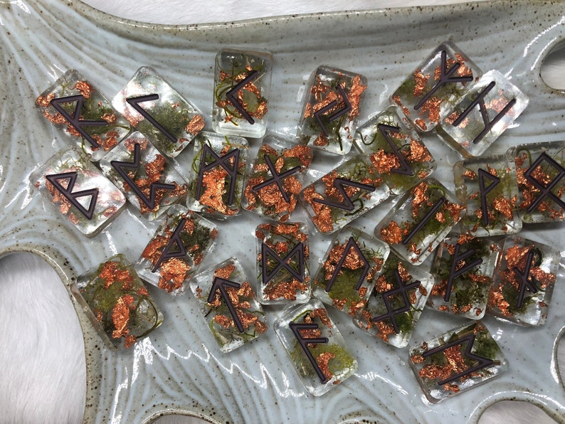 Moss Mugwort Elder Futhark Runes Choose Variation - Etsy