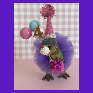 T-REX Dinosaur Cake Topper SHE-REX Balloons, Dinosaur Centerpiece, Dinosaur Figurine, Dinosaur Birthday Cake, Cupcake, Girl Dino Party Decor imagem 7