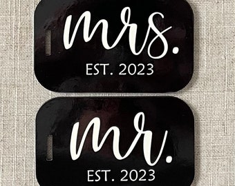 Wedding Party Luggage Tag FREE / Mr & Mrs / Bride / Groom / Maid of Honor / Best Man / Bridesmaid / Groomsman / Suitcase Tag / MDF or FRP