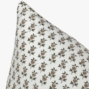 GLORIA | Designer Mocha Olive Floral Linen Pillow Cover, Block Print Pillow, Small Floral Print, Light Brown Floral Pillow, Spring Pillow bild 4