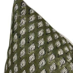 OLIVE | Designer Olive Green Linen Pillow Cover, Block Print Pillow, Farmhouse Pillow, Designer Pillow, Floral Leaf Pillow, Rustic Pillow bild 4