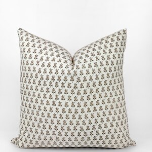 GLORIA | Designer Mocha Olive Floral Linen Pillow Cover, Block Print Pillow, Small Floral Print, Light Brown Floral Pillow, Spring Pillow bild 2