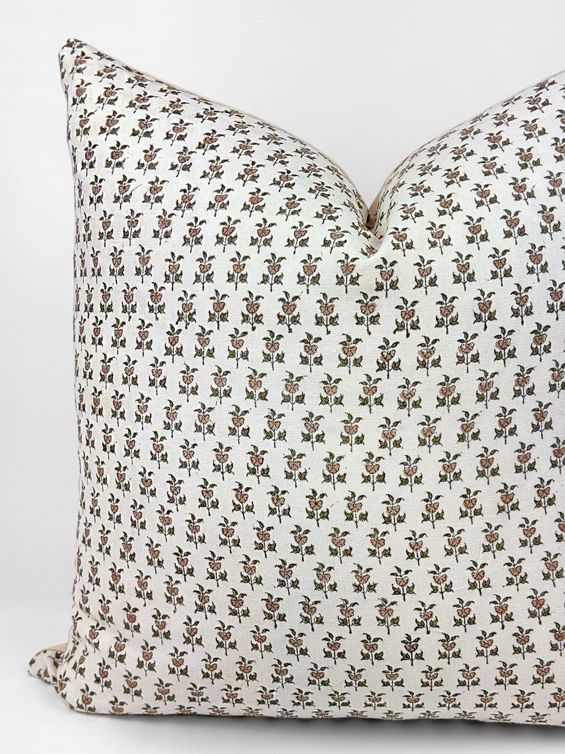 GLORIA | Designer Mocha Olive Floral Linen Pillow Cover, Block Print Pillow, Small Floral Print, Light Brown Floral Pillow, Spring Pillow bild 3