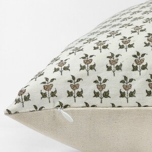 GLORIA | Designer Mocha Olive Floral Linen Pillow Cover, Block Print Pillow, Small Floral Print, Light Brown Floral Pillow, Spring Pillow bild 5