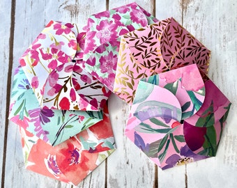 Set of 6 petal envelopes | gift cards holder | note card | measures 4.5 inches | floral design