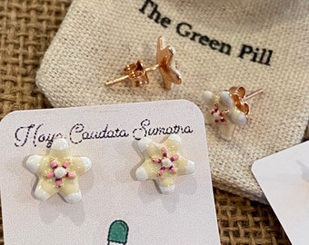 The Green Pill Hoya Caudata Sumatra Flower Earrings, Rare Hoya Jewelry, Hoya Caudata Sumatra, Hypoallergenic, unique plant flower earrings!