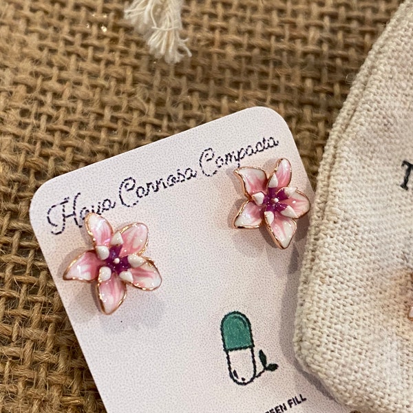 The Green Pill Hoya Carnosa Compacta Flower Earrings, Rare Hoya Jewelry, Hoya Carnosa Compacta,Hypoallergenic, unique plant flower earrings!