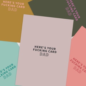 Hier ist dein Fucking Card Dad. Lustige Karte für Papa. Lustige Papa Geburtstagskarte. Papa Geburtstagskarte. Für Papa witzig. Lustige Vatertagskarte.