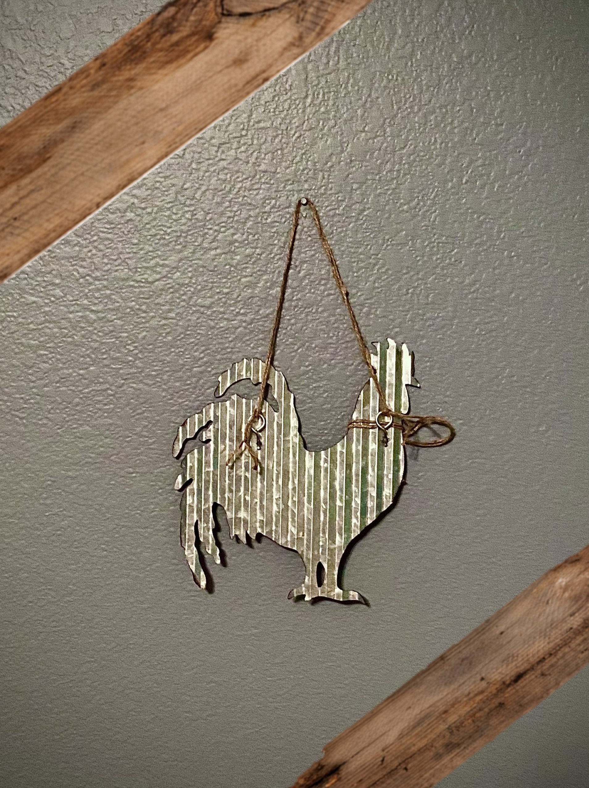 Rooster String Rustic Metal Farm Animals With Twine String Décor ~ Rooster, Cow, and ...