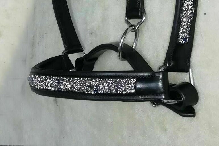 Robe Sirène Fendue à Paillettes et Découpe à Col Halter en Noir - Retro