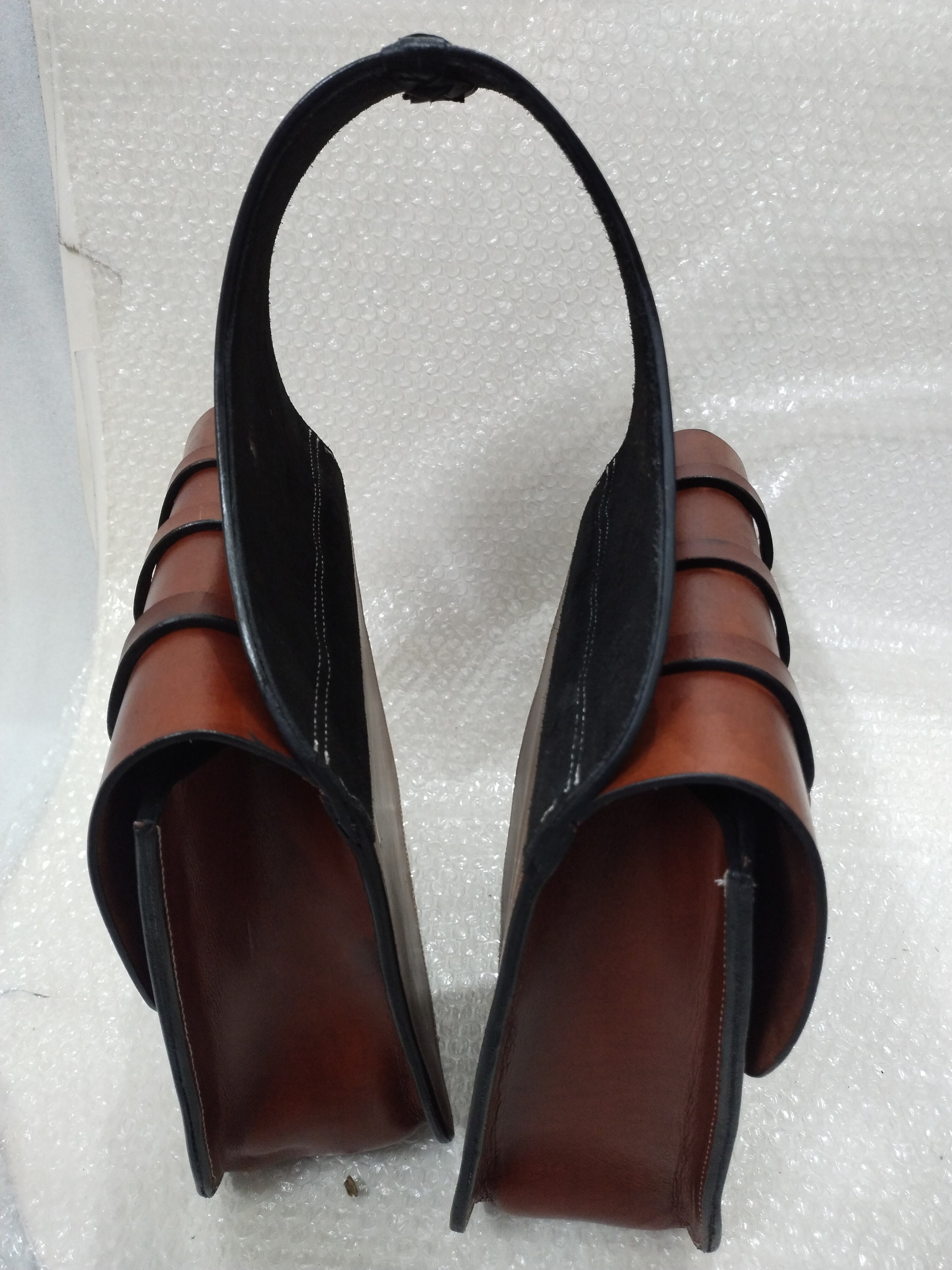 Sacoche arrière en cuir avec design panier pour selle western