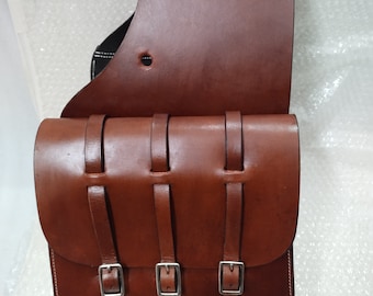 Plane Western Leder Satteltasche mit 3 Riemen für Pferd.