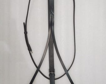 Leather Horse Breastplate with Martingale - English Style For Horse.
