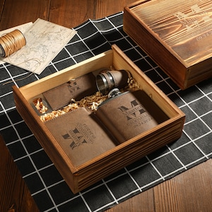 Groomsman Geschenk-Box, Personalisierte Trauzeugen Geschenke, Flachmann Geschenk-Set, Flaschenöffner und Flachmann in Box, Geschenk für Papa