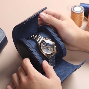 Lederen horlogerol voor 3 horloges, gepersonaliseerde lederen horlogedoos, horlogevitrine, cadeau voor hem, reishorlogekast, stalknechtgeschenken