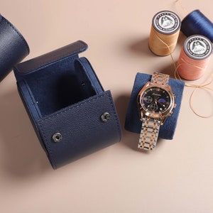 Personalisierte Leder-Uhrenbox, Uhren-Vitrine, Leder-Uhrenrolle für 3 Uhren, Geschenk für Ihn, Reise-Uhrenetui, Geschenke für den Trauzeugen Bild 7