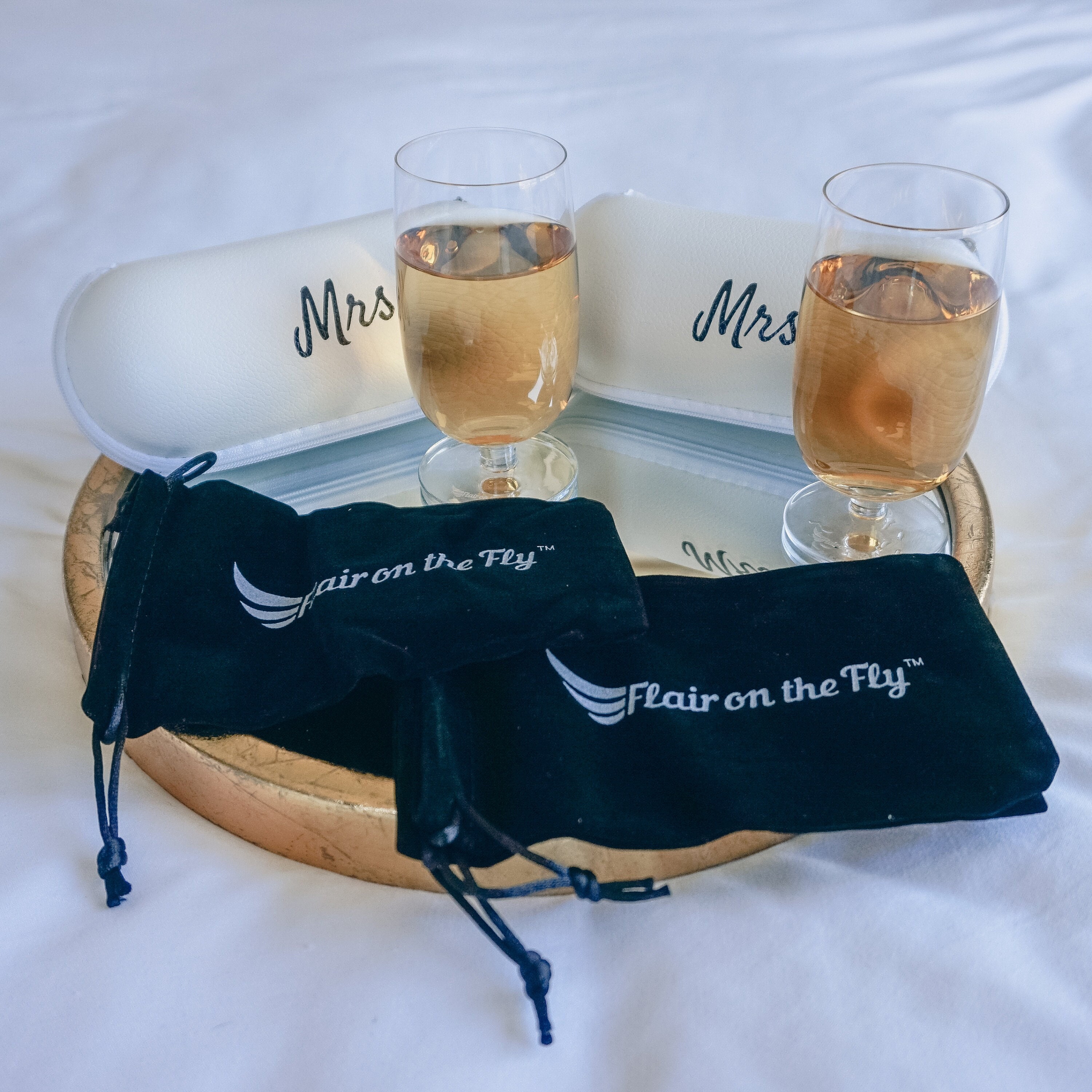 Mrs and Mrs Wedding Carry on Wine Glasses, Lesbian Wedding Wine Gift