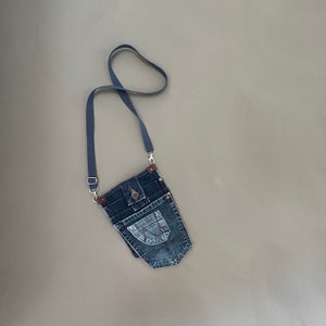 Sac banane multifonctionnel en denim bleu recyclé - Sac banane en jean recyclé - Pochettes pour téléphone portable - Petit sac mains libres - Sac poches hanches