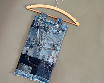 Upcycled Denim Pocket Wall Organizer: Handmade Jeans Hanging Storage