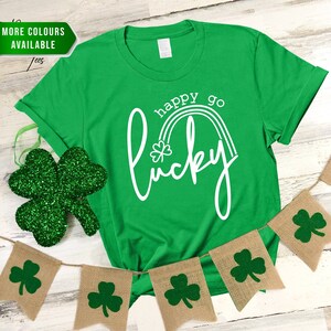 Happy Go Lucky ユニセックス | ラッキー シャツ | セント パトリックス デー シャツ | パトリックス デー シャツ | セント パトリックス シャツ | パトリックス デー T シャツ | アイリッシュ シャツ