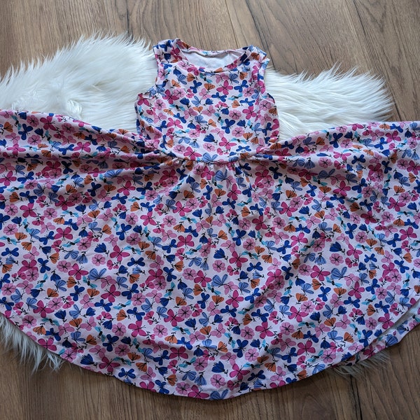 Handmade Drehkleid Kleid Mädchen Schmetterling Blumen rosa Tellerrock Sommer ärmellos