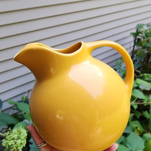 Vintage HALL Pottery USA / Yellow / Milk Creamer Pitcher / Vented Lid /  Small