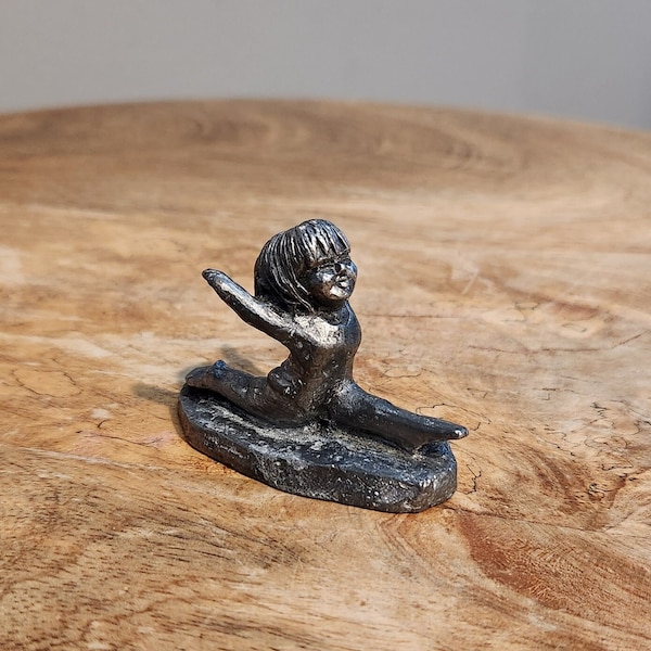 Vtg mini pewter metal gymnast doing the splits, gymnastics figurine child, little girl art, dance, cheerleader, coach gift