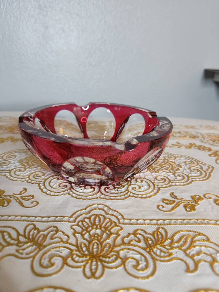 Vtg MCM red cut to clear crystal ashtray, pin dish, ring dish, candy dish, trinket holder, hippir boho eclectic mid-century mod retro gift