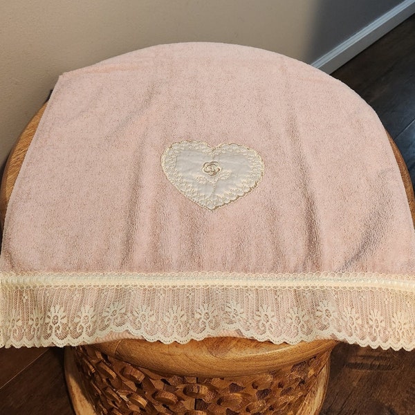 Vtg Crafted with Pride in USA pink bathroom towel 26"x30" towel with heart and lace trim 80s cotton retro throwback gift