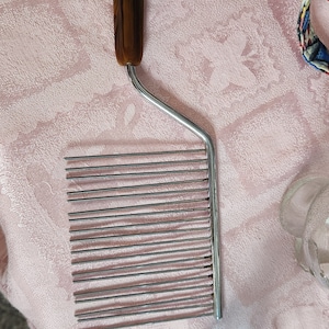 Vtg cake cutter utensil, cake breaker with brown bakelite handle, kitchen prong utensil, MCM, shabby chic, tiered tray decor gift