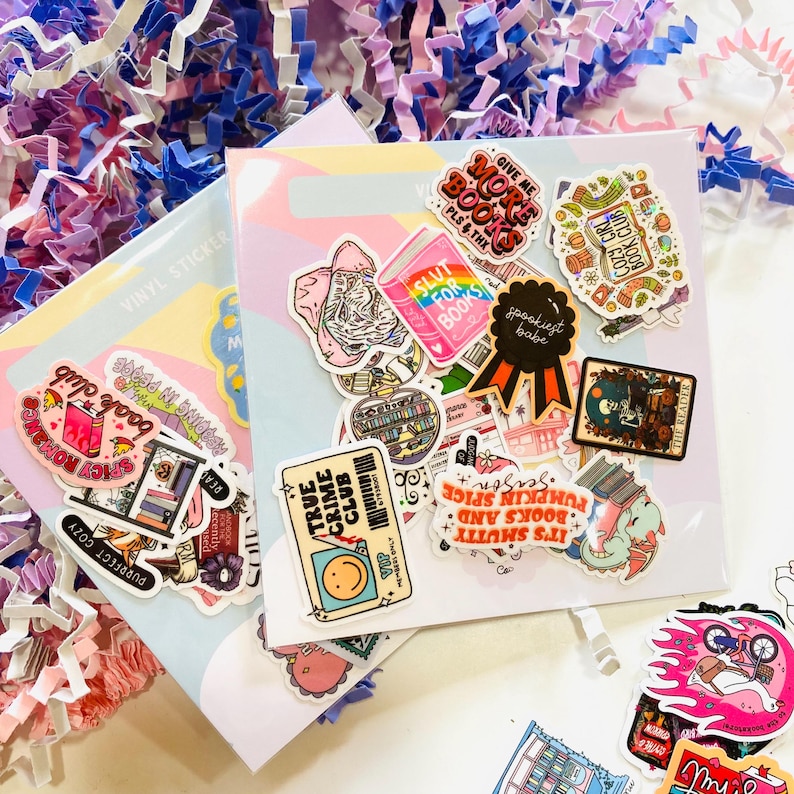 25 MINI WATER RESIATNT BOOKISH DIE CUT STICKER PACK