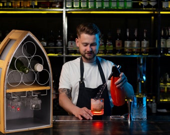 Handgefertigter Weinregal-Flaschenhalter im maritimen Bootsstil mit kreativen handwerklichen Fähigkeiten