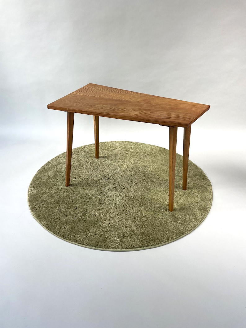 Vintage midcentury houten asymmetrische salontafel uit de jaren 60, lichte, hoge, heldere houtnerf, gerestaureerd afbeelding 2