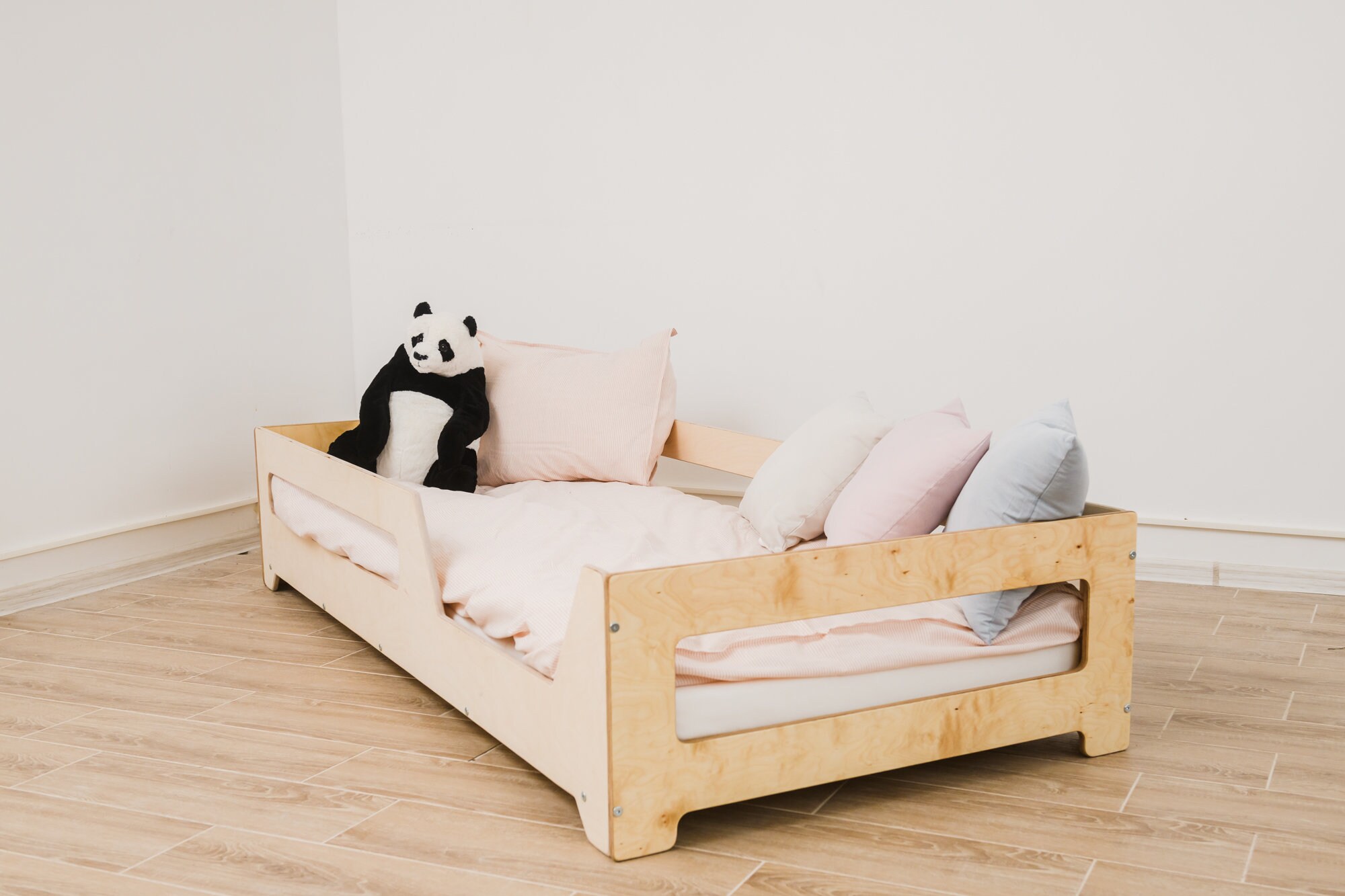 Cama de madera para niños, cama de piso de tamaño individual con techo,  cama de casa sencilla para niños con cabecero y estribo (gris)