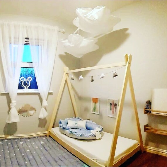 Cama Montessori al Estilo Teepee o tipi - Por Arte de Magia