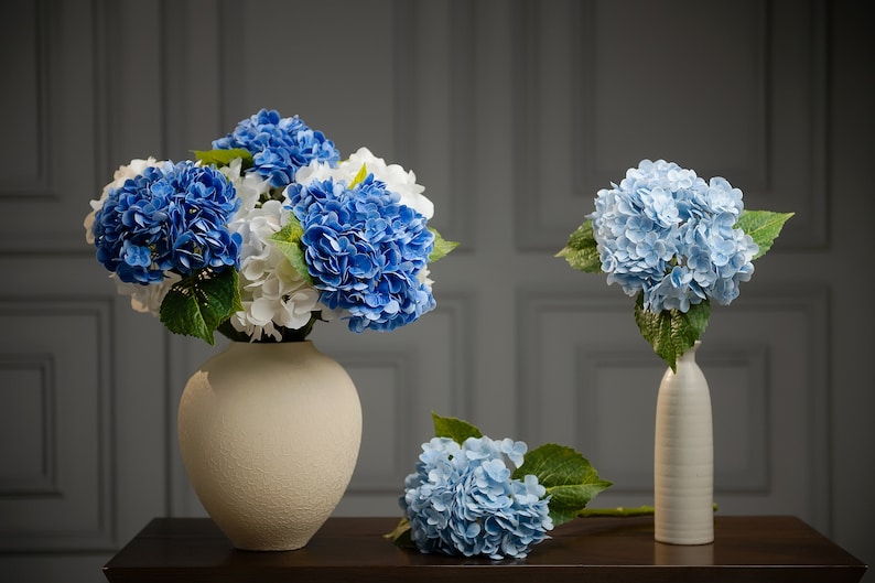 Versatile 21-inch Real Touch Blue Hydrangea for Custom Wedding Arrangements and Stylish Home Decor.