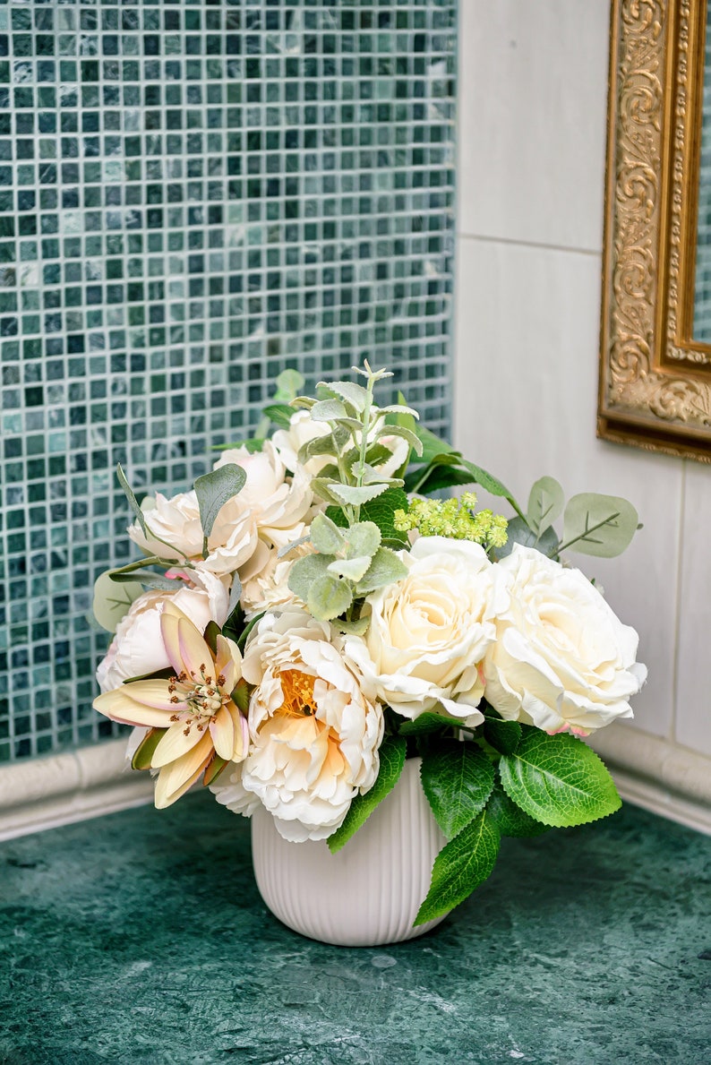 Artificial Water Lily Centerpiece Vase, Small Artificial Flower