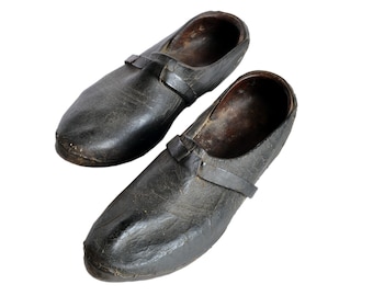 Scarpe di legno d'epoca