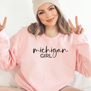 Michigan Sweatshirt, Michigan Crewneck, Michigan Shirt, Michigan Crewneck, State Of Michigan Shirt Gift, Cozy Sweatshirt, Home State Travel