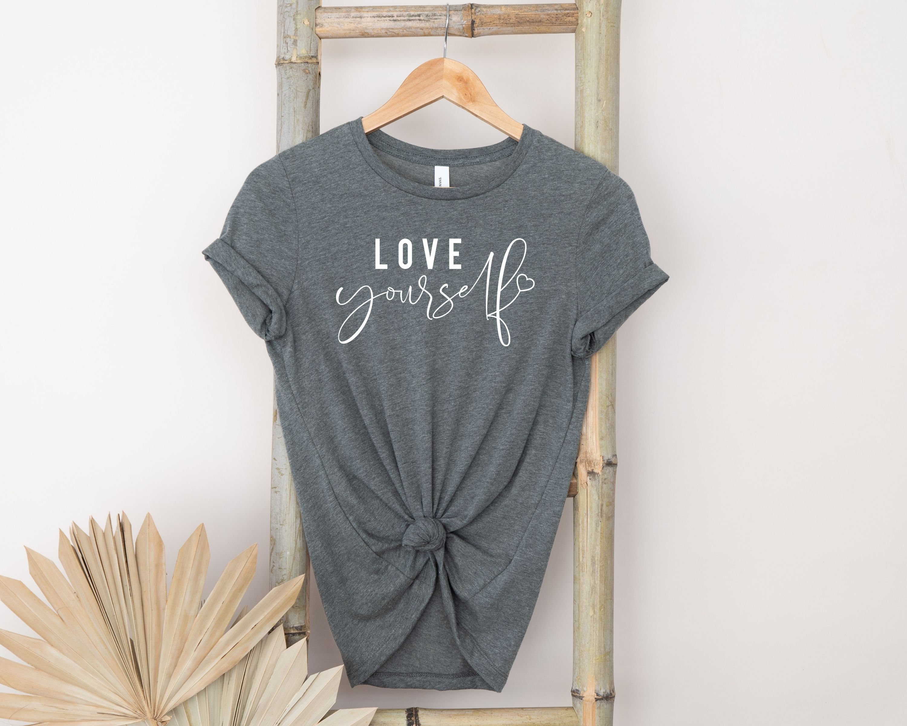 ★KIMHEKIM★Hair Collar “Love Yourself” T-Shirt★大人気★ Hair Collar