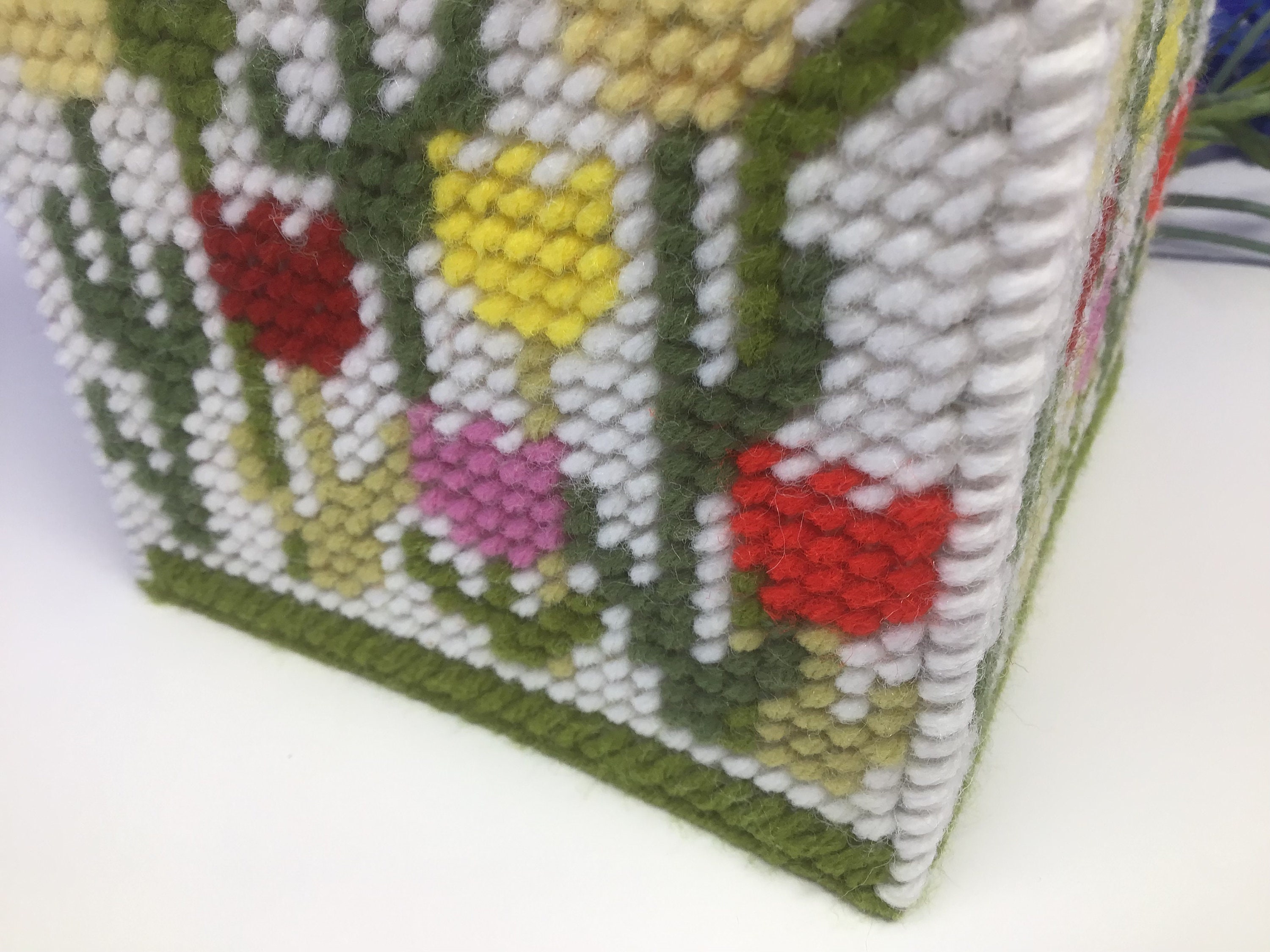 Tulip Tissue Box Topper - Etsy