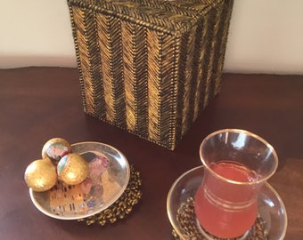 Art nouveau inspired Golden black tissue box cover