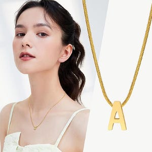 Collar con inicial J44 de oro de 14 quilates, collar con inicial personalizado, regalo para ella, collar minimalista, regalo para el Día de la Madre, collar hipoalergénico