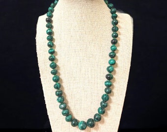 21" Vintage Graduated Green Simulated Malachite Bead Necklace