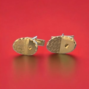 Vintage Gold Tone Textured Oval Men&#39;s Cuff Links