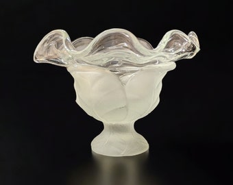 Viking Glass Epic Leaf Satin Ruffled Rim Candy Dish Compote